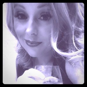 Meet your Posher, Marisa